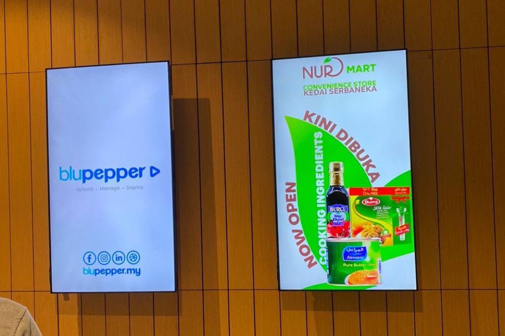 Grocery Store Digital Signage Screen