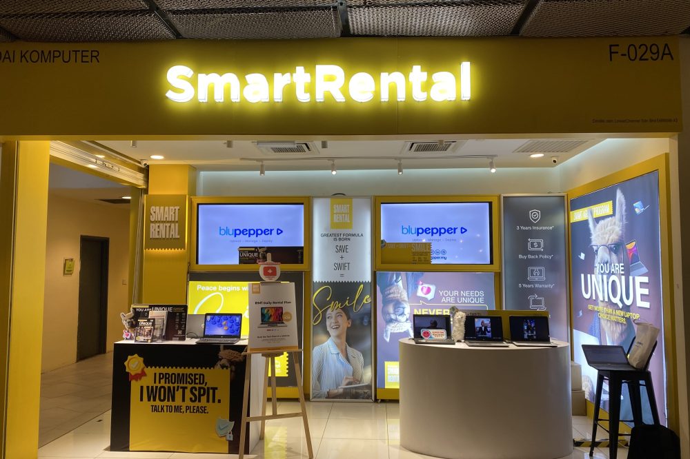 Retail Store Digital Promotion Signage