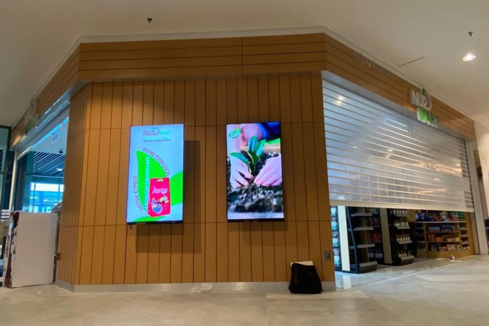 TV Display for Convenience Store