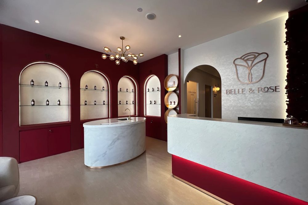belle-and-rose-digital-signage